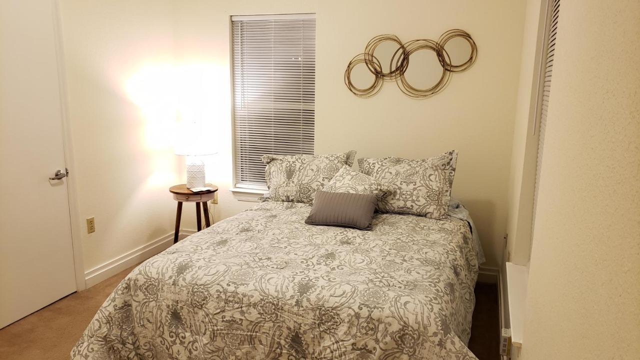 Modern House Minutes From Downtown Gainesville, Uf, Va & More! Buitenkant foto