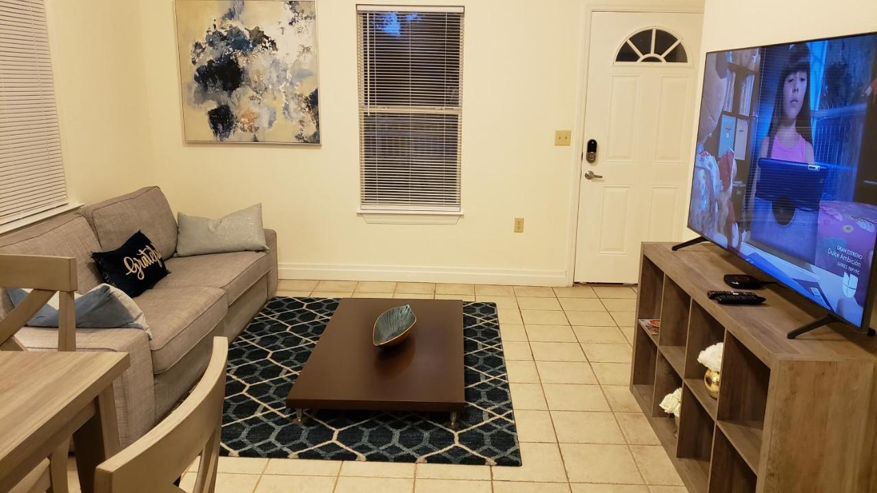 Modern House Minutes From Downtown Gainesville, Uf, Va & More! Buitenkant foto