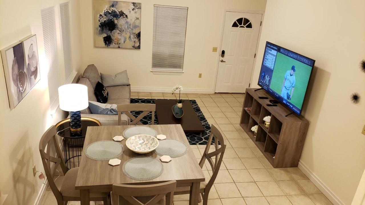 Modern House Minutes From Downtown Gainesville, Uf, Va & More! Buitenkant foto
