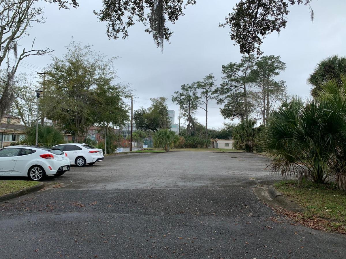 Modern House Minutes From Downtown Gainesville, Uf, Va & More! Buitenkant foto